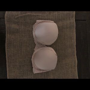 Victoria’s Secret Strapless Bra